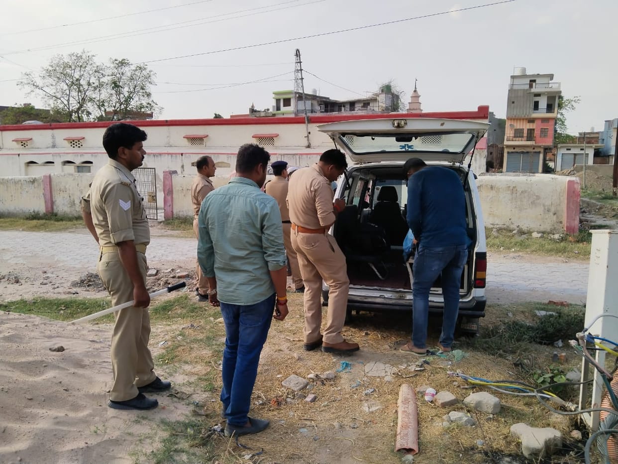 Passenger died in Godan Express train in azamgarh