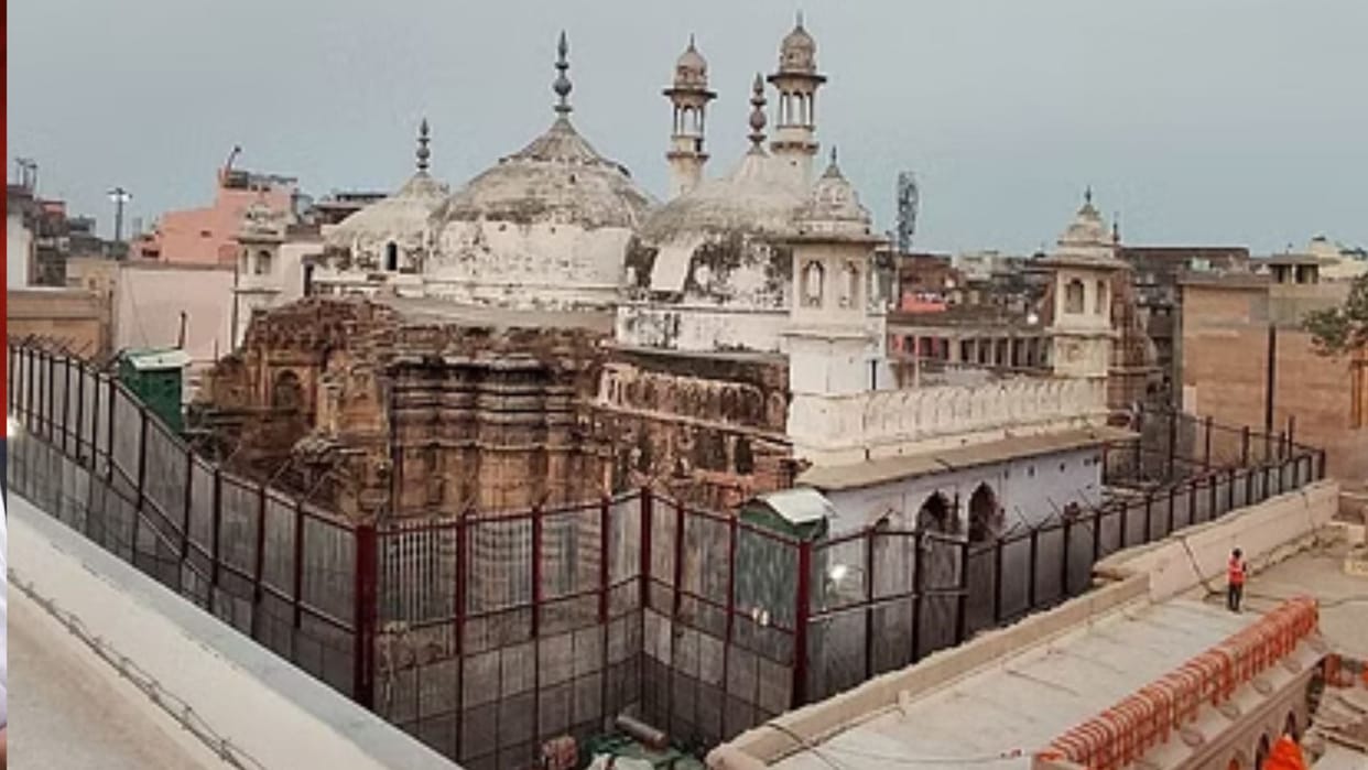 Hearing of other cases including Shringaar Gauri Mool case postponed in varanasi court
