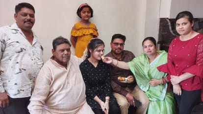 UP Board Result 2024 out class 10th topper Niyati Varshney in Budaun