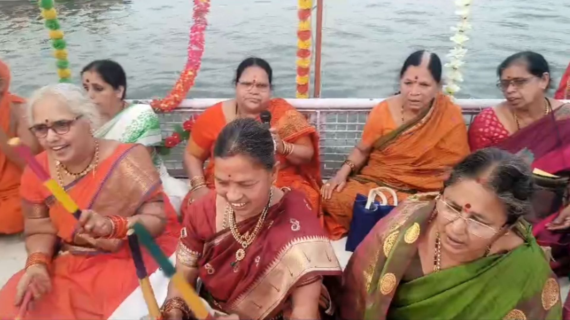 Shri Ram Samrajya Pattabhishek Utsav concludes with grand water procession in varanasi