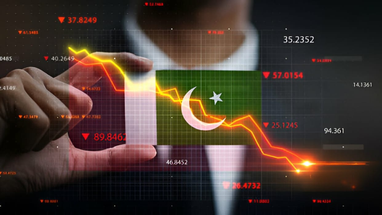 Cash-strapped Pakistan makes formal request to IMF for another bailout