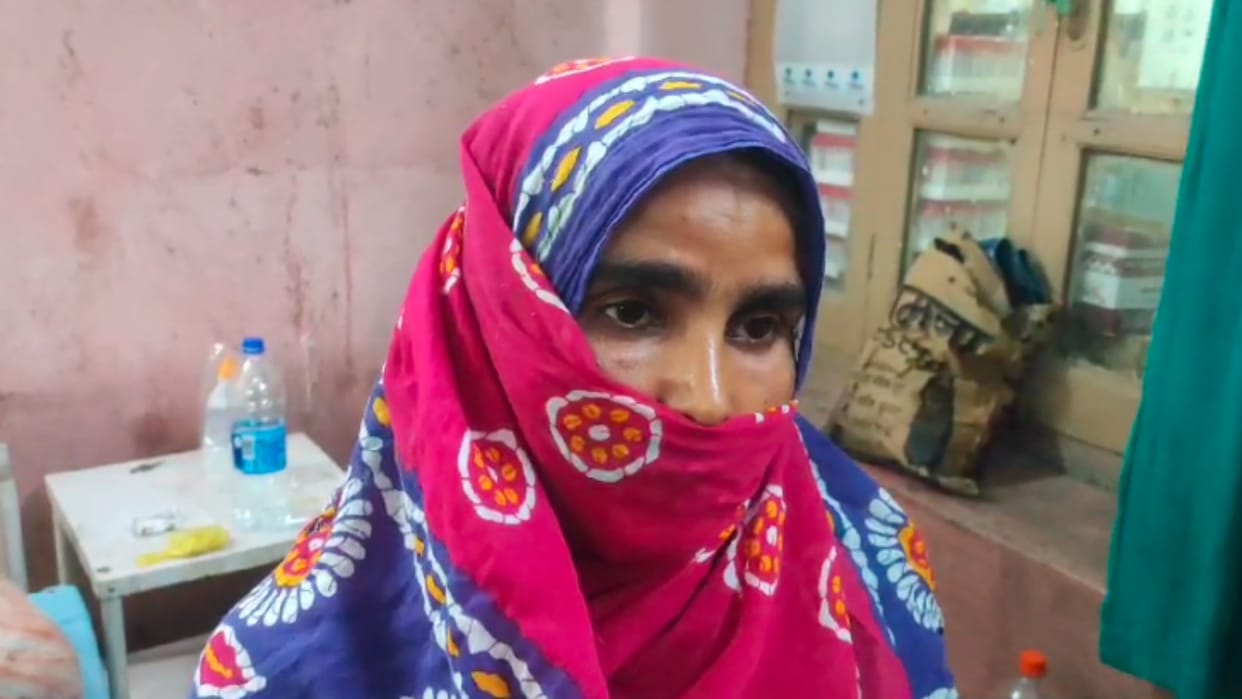 Alwar Crime Youth attacked with ax due to old rivalry victim had gone to shop to buy goods