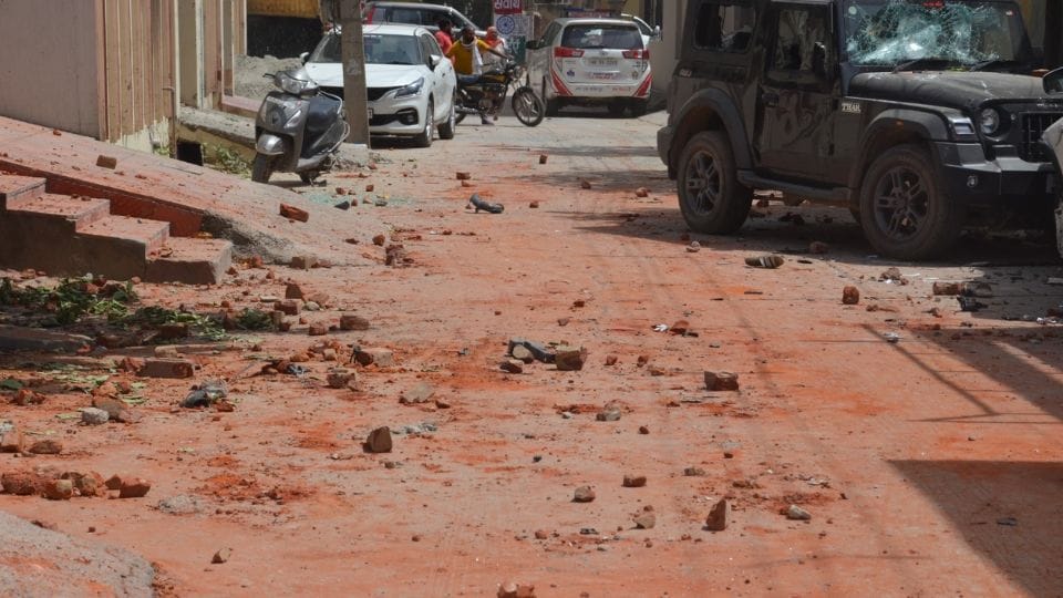Fight between two families over supremacy over illegal business of soil and water in Gurugram