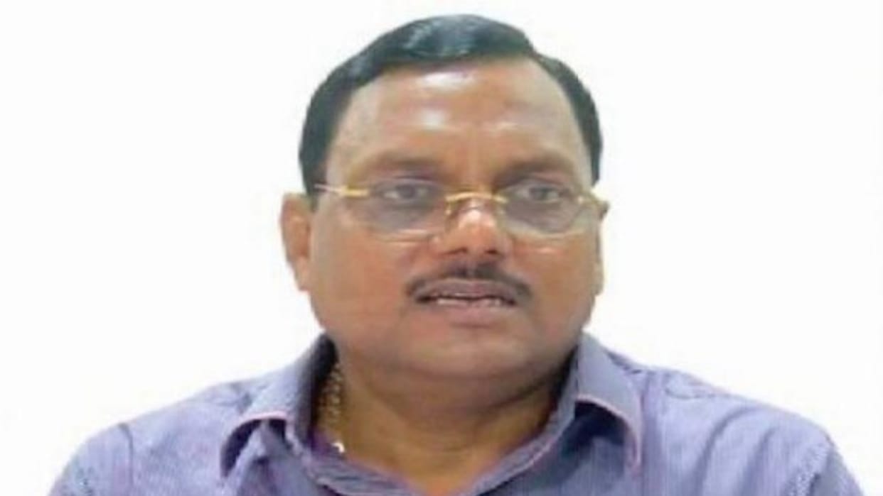 Former Chief Engineer of Noida Yadav Singh did not get relief, the court refused to intervene.
