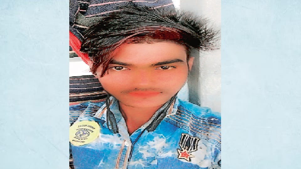Amroha: Dead body of friend's murderer found hanging in the forest, cloth tied over mouth