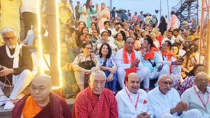 NRIs of 30 countries arrived to Ayodhya to offer prayer to Ramlala.