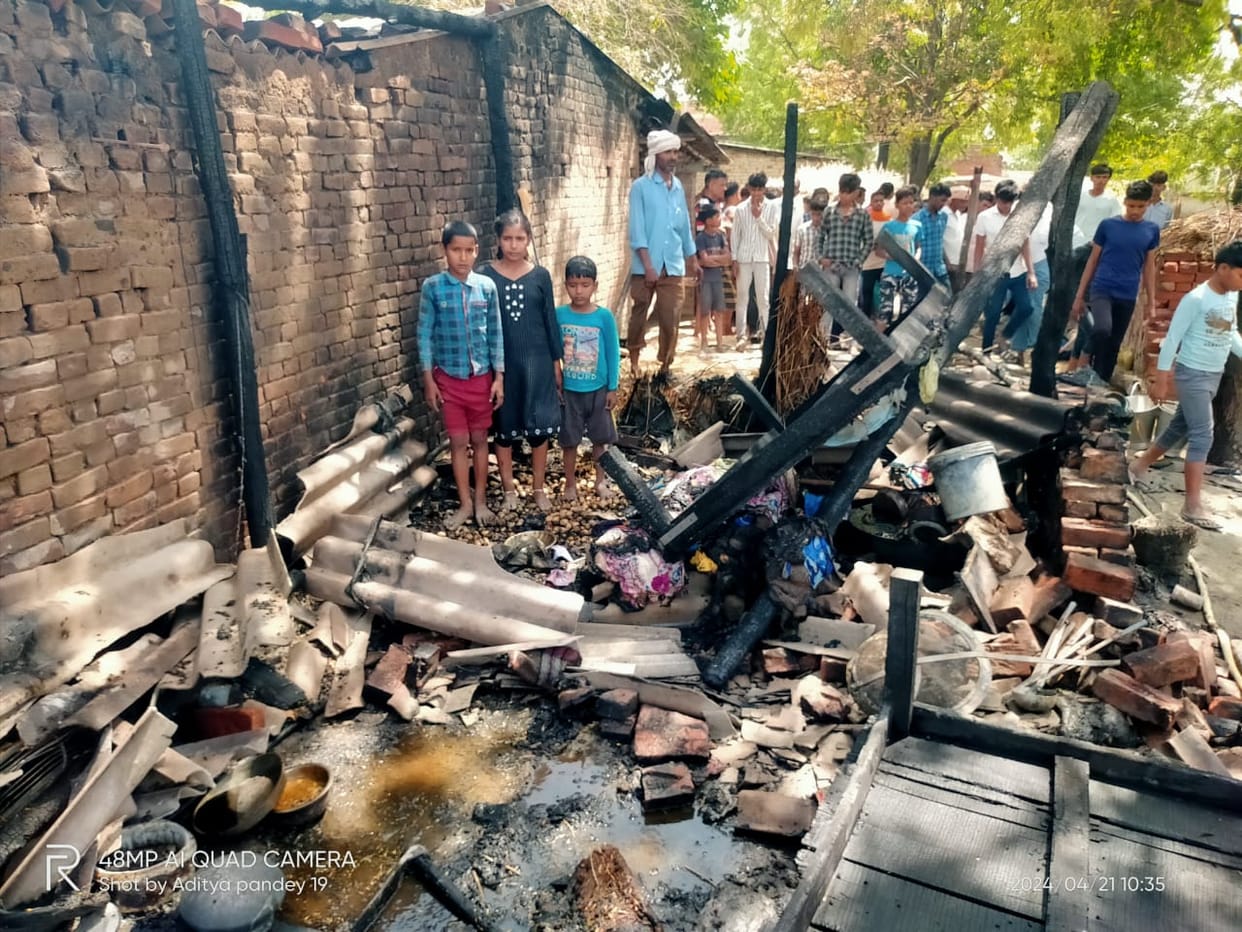 Girl burnt to death due to fire in residential shed in azamgarh