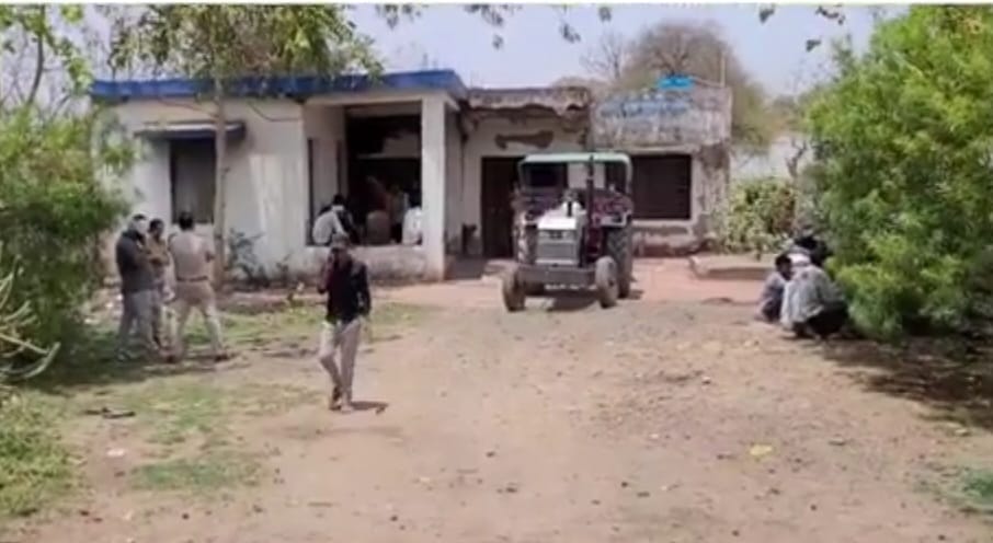 Dead body of a middle-aged man found in a field in Barmasa village.