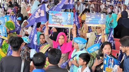UP: Mayawati said- Giving free ration is not favor from BJP, food items come from your tax money
