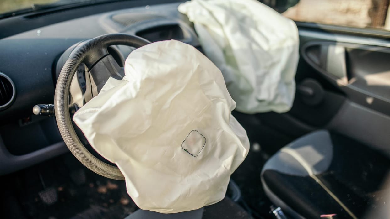 Car Airbags things To Do and Things Not To Do