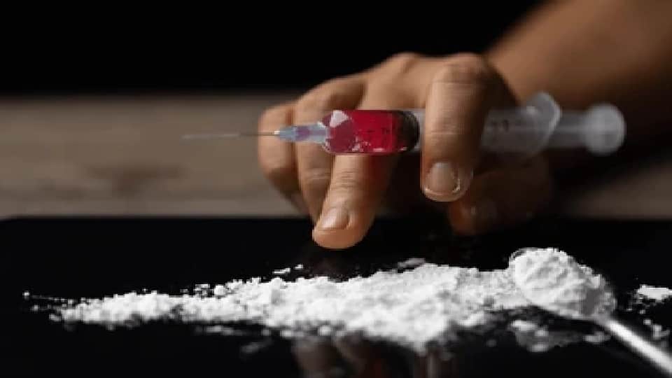 Drugs, ड्रग्स