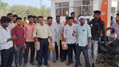 Customers create ruckus in Sonbhadra over adulterated petrol