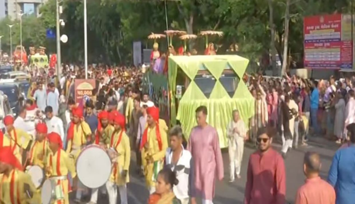 gujarat ahmedabad diksha ceremony businessman minors include in 35 people left worldly life