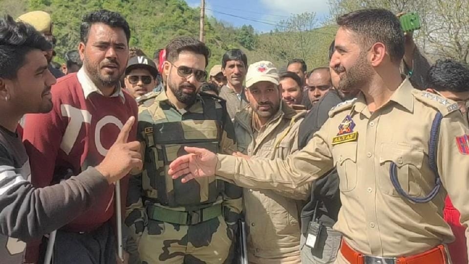 Emraan Hashmi Conduct Shooting of GROUND ZERO Movie in Baramulla kashmir