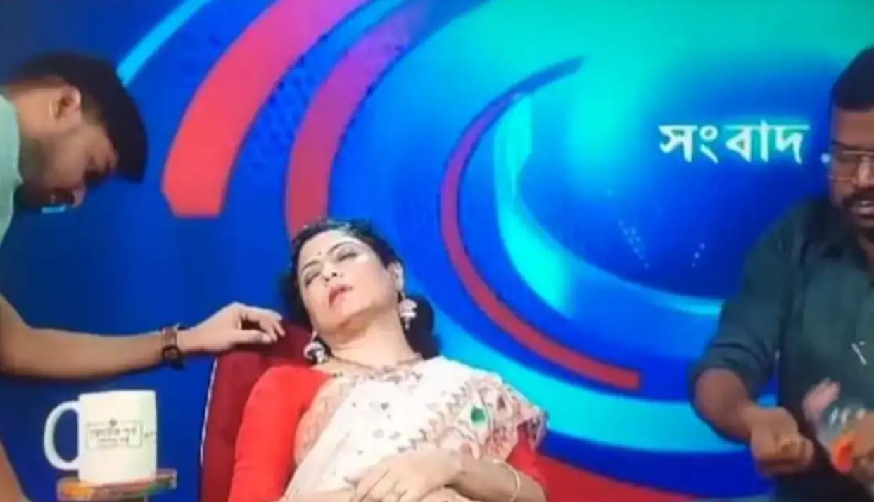 doordarshan tv anchor faints while reading heatwave news on live telecast