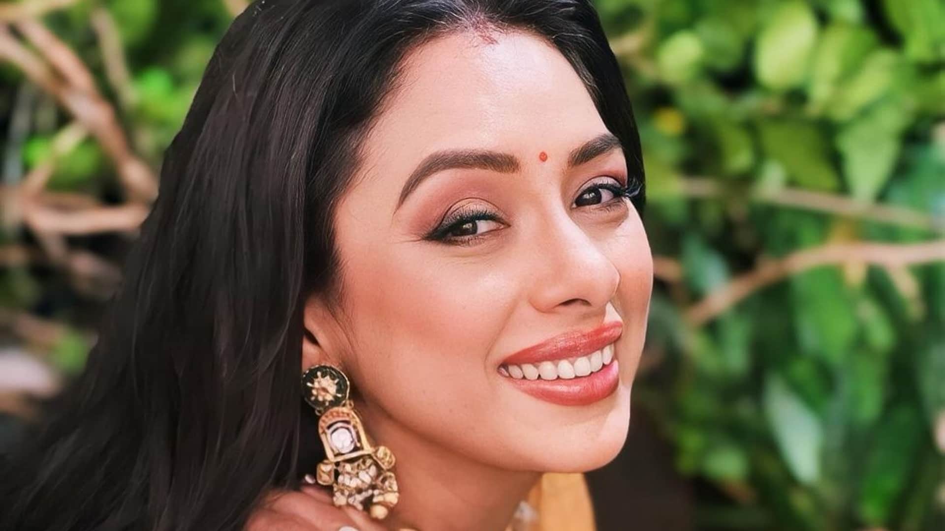 Rupali Ganguly Step daughter Esha Verma took this step after anupamaa actress filed defamation case