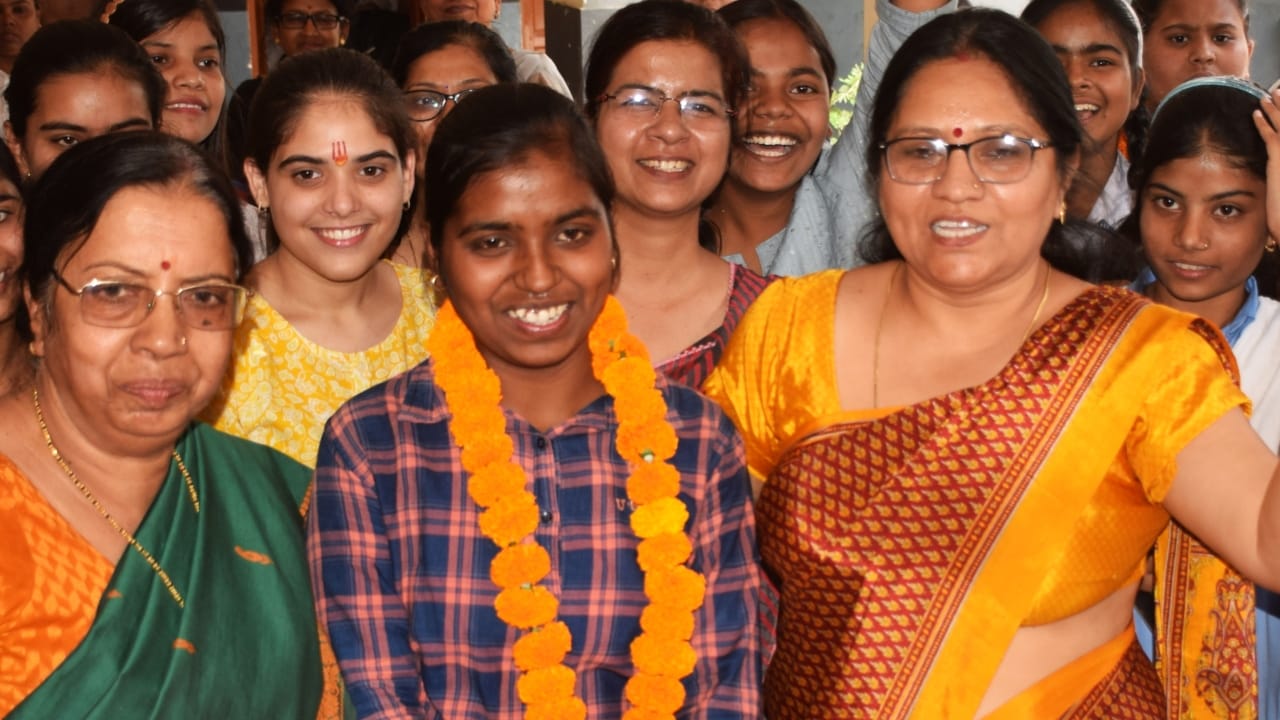 UP Board Result 2024 mostly girl in UP board topper list in Bareilly
