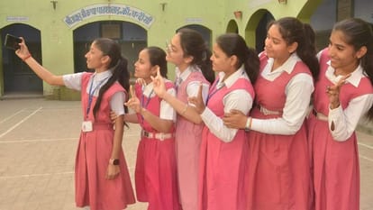 UP Board Result 2024: Himanshu achieved success without coaching, took help studies watching online videos
