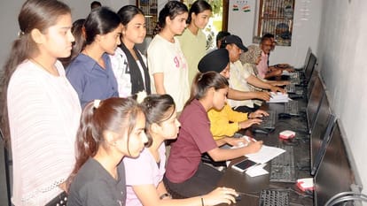 UP Board Result 2024: Father runs shoe shop, son got eighth position in the state in Inter