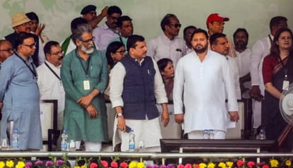 रैली के दौरान संजय सिंह