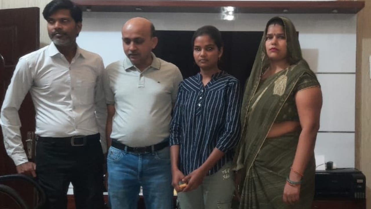 UP Board Result 2024 mostly girl in UP board topper list in Bareilly