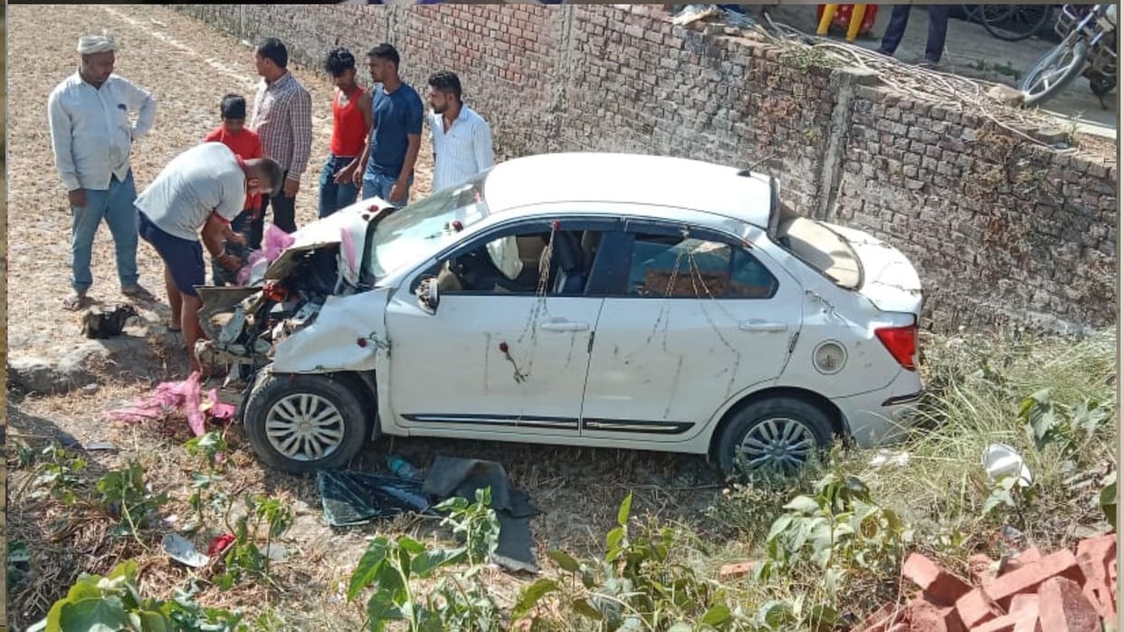 Accident happened in Gorakhpur while returning after marriage from Maharajganj.