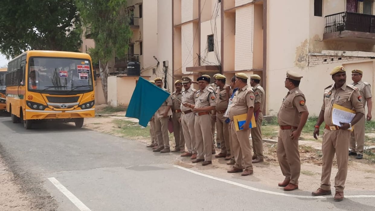 Lok Sabha Election 560 home guards of Azamgarh left for Satna