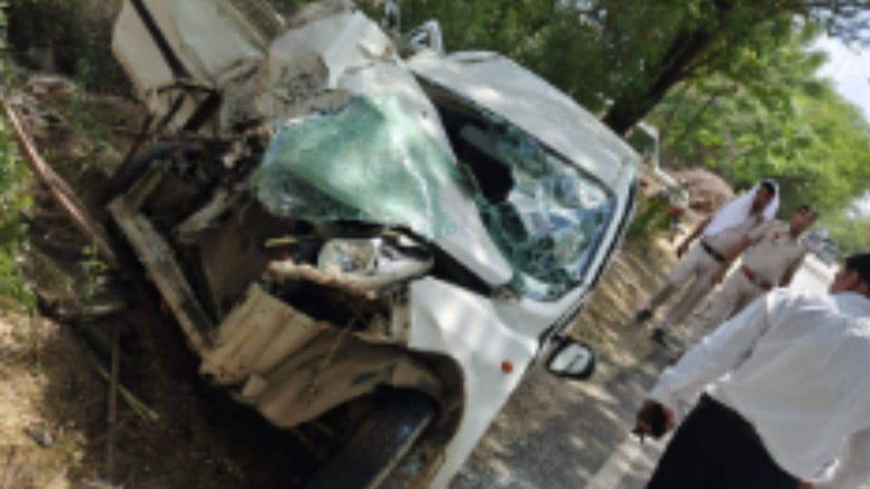 Advocate died in accident in mahendragarh