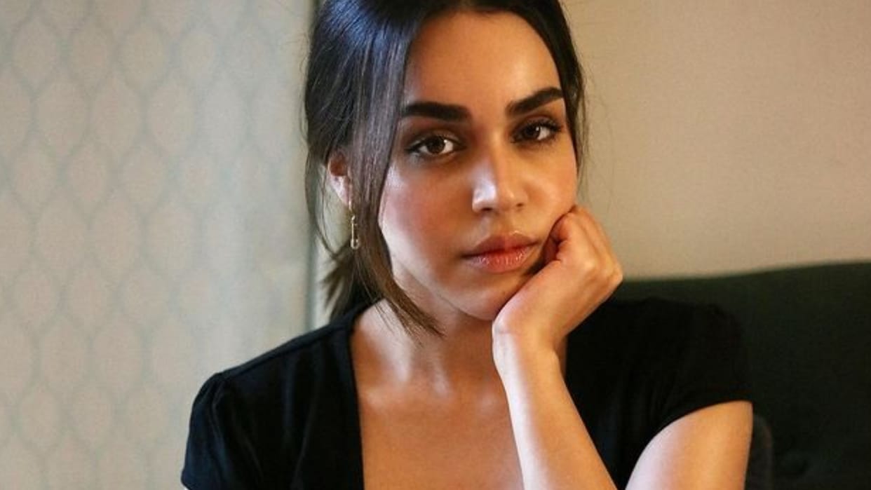 Actress Naila Grewal learned so much working with artists like Ravi Kishan in web series Maamla Legal Hai