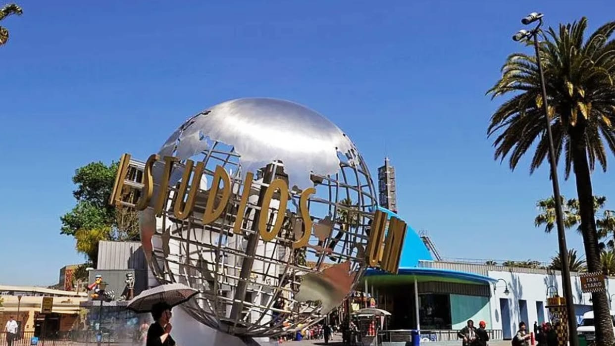 Universal Studios Hollywood theme park tram accident in Los Angeles 15 people injured know details