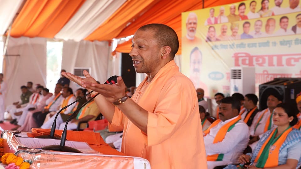 CM Yogi Adityanath s election rally in Agra in support of BJP candidate