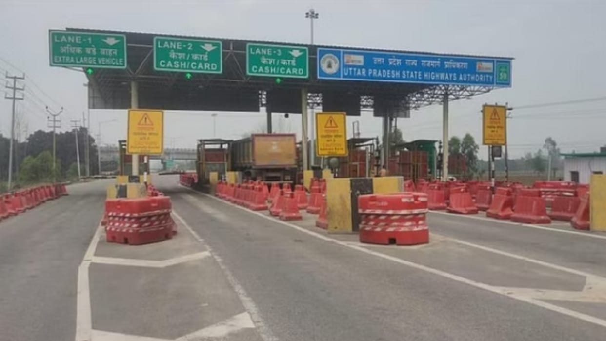 Toll workers lathicharged Pradhan's car, report filed