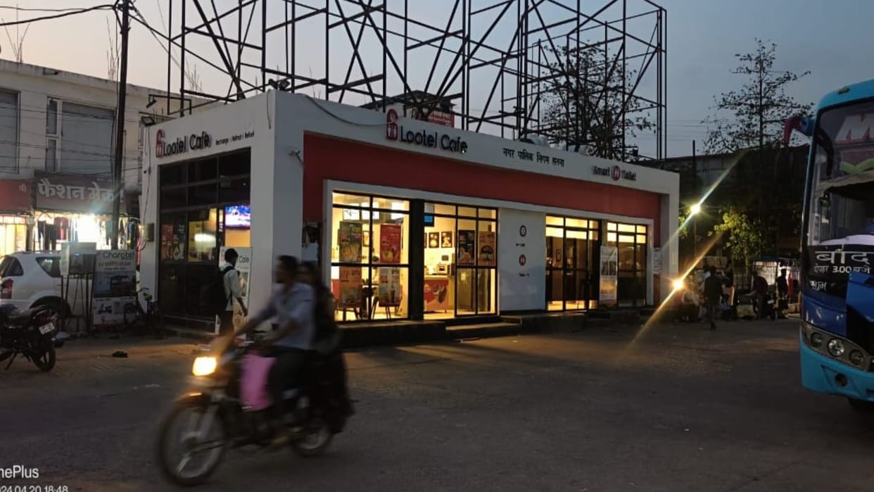 Use AC toilet in Lutel Cafe by paying Rs 10