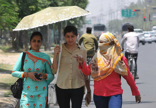 UP: Heat wave begins to grip the state, with Banda the hottest district at 40 degrees Celsius; forecast releas