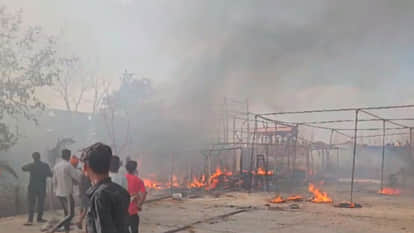 MP News: Fire breaks out in Pandokhar Dham, huts built for saints and sages destroyed