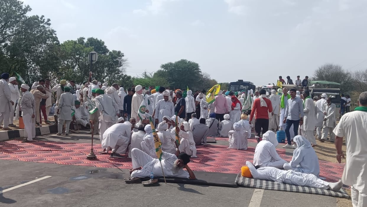 Kisan Andolan: Mahapanchayat held in Jind, highway blocked