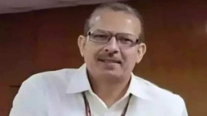 Bihar : नीतीश कुमार सरकार को नहीं पता, कब ड्यूटी पर आएंगे IAS केके पाठक; शिक्षा विभाग से स्थानांतरण नहीं माना Bihar: IAS KK Pathak did not join Revenue and Land Reforms Department return to education again