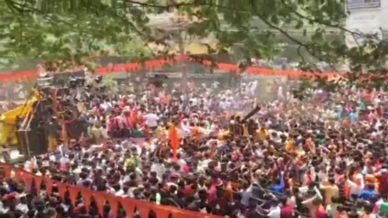A huge procession was taken out on occasion of Shri Balaji birth anniversary in Muzaffarnagar