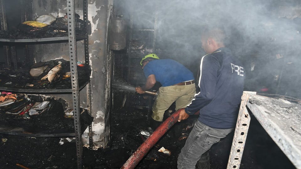 Fire broke out in a home-made clothing warehouse in haldwani
