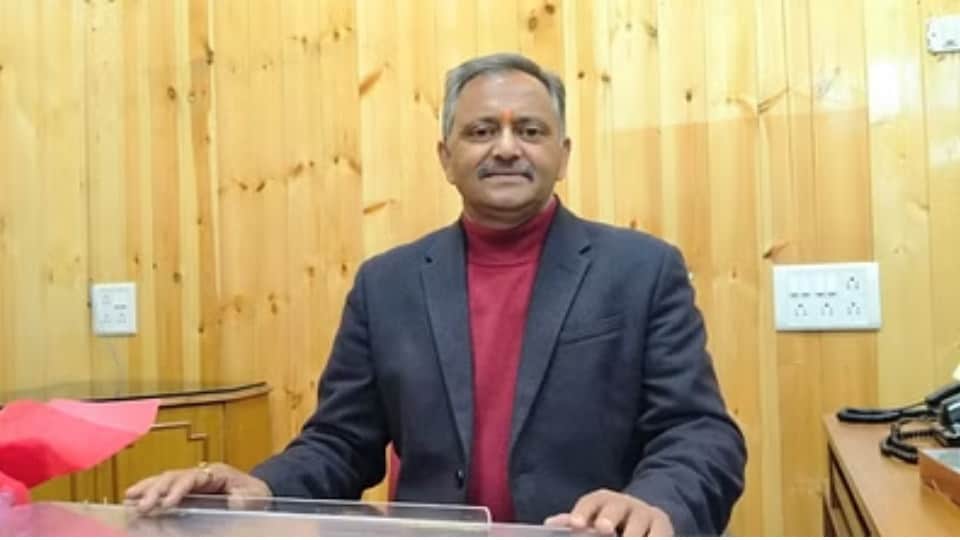 मुख्यमंत्री सुखविंद्र सिंह सुक्खू के प्रधान मीडिया सलाहकार नरेश चौहान।