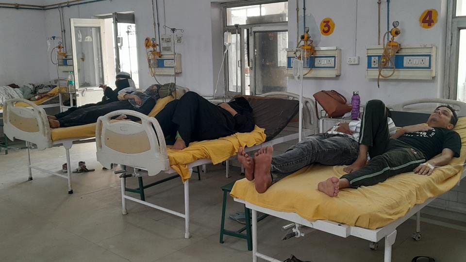 UP: Diarrhea outbreak Rapur, two patients each being treated on one bed