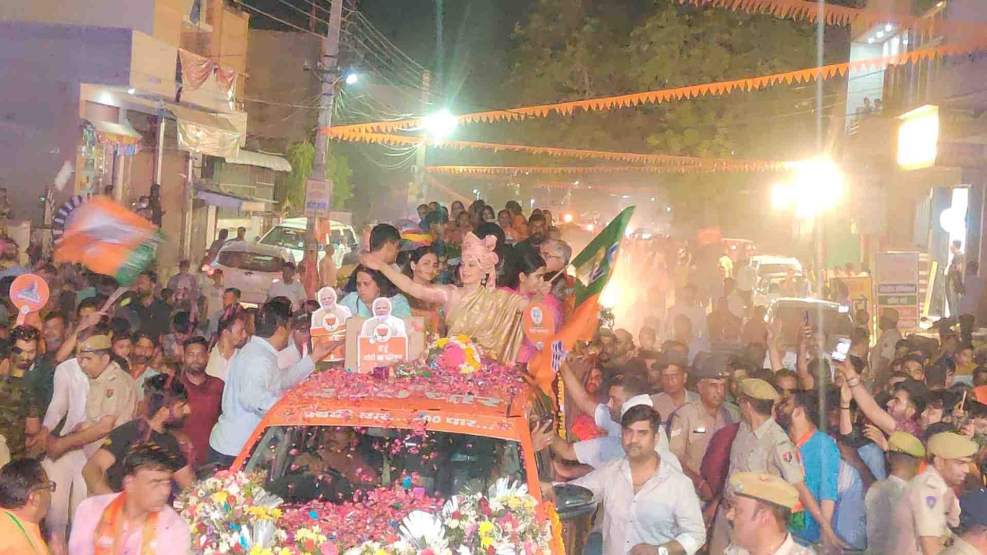 जोधपुर में कंगना का रोड शो।