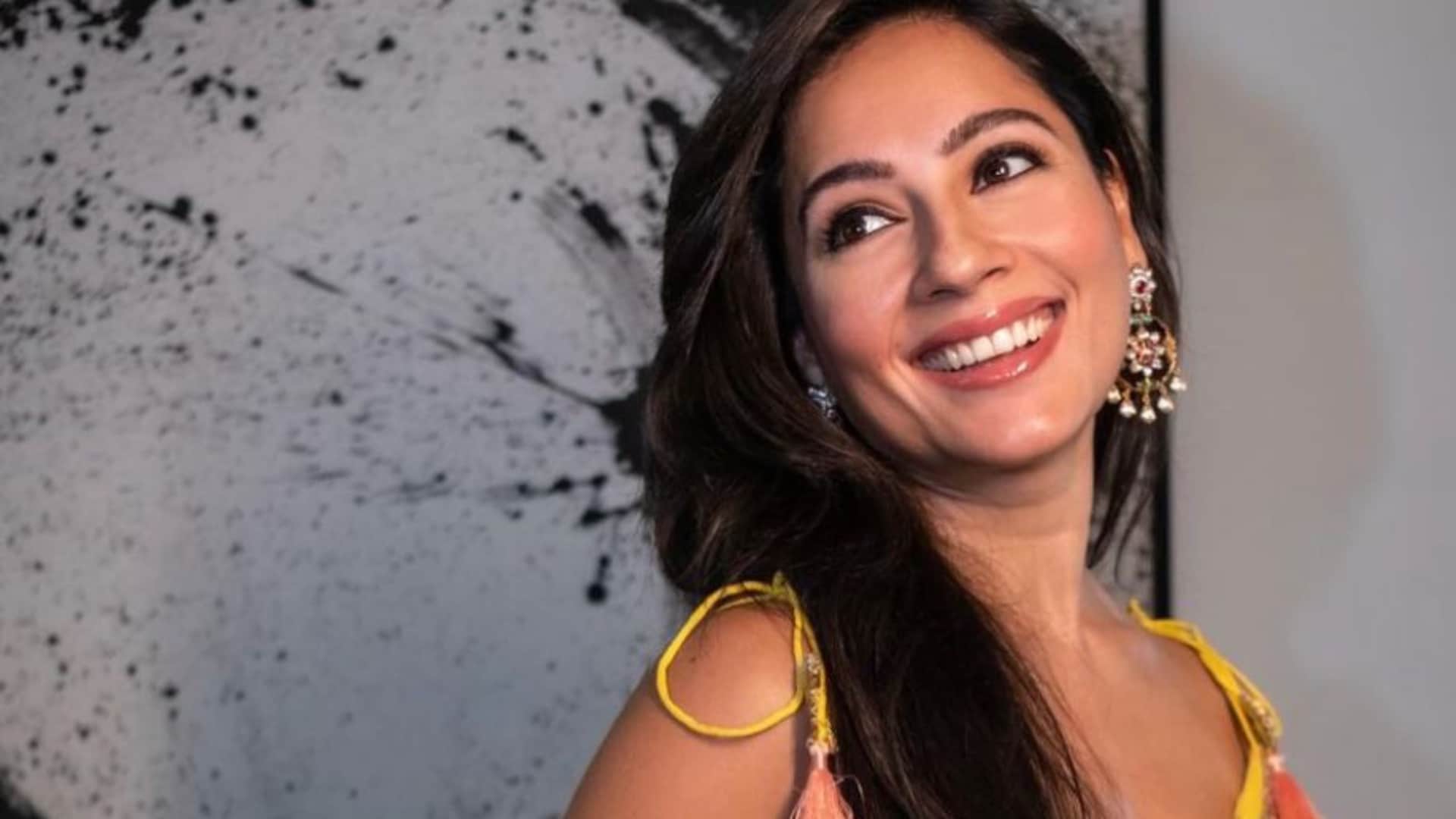 Famous Tv Actresses Who Have Struggling To Get Work Kanchi Kaul Poonam Narula Veebha Anand Shefali