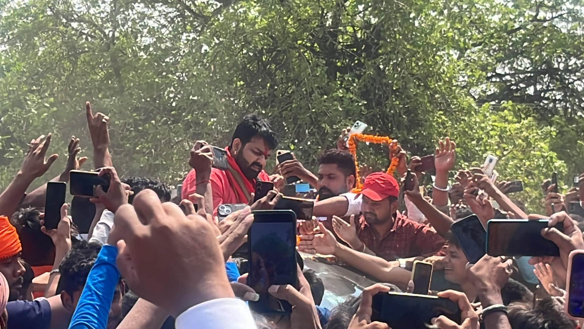 Lok Sabha 2024: Independent candidate Pawan Singh did road show in Karakat Lok Sabha constituency of Rohtas