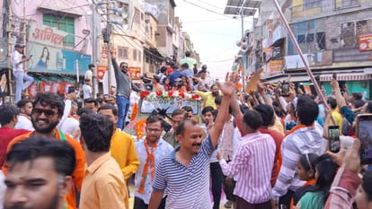 CM Yogi Road Show Meerut: People gathering for CM Yogi road show, tight security