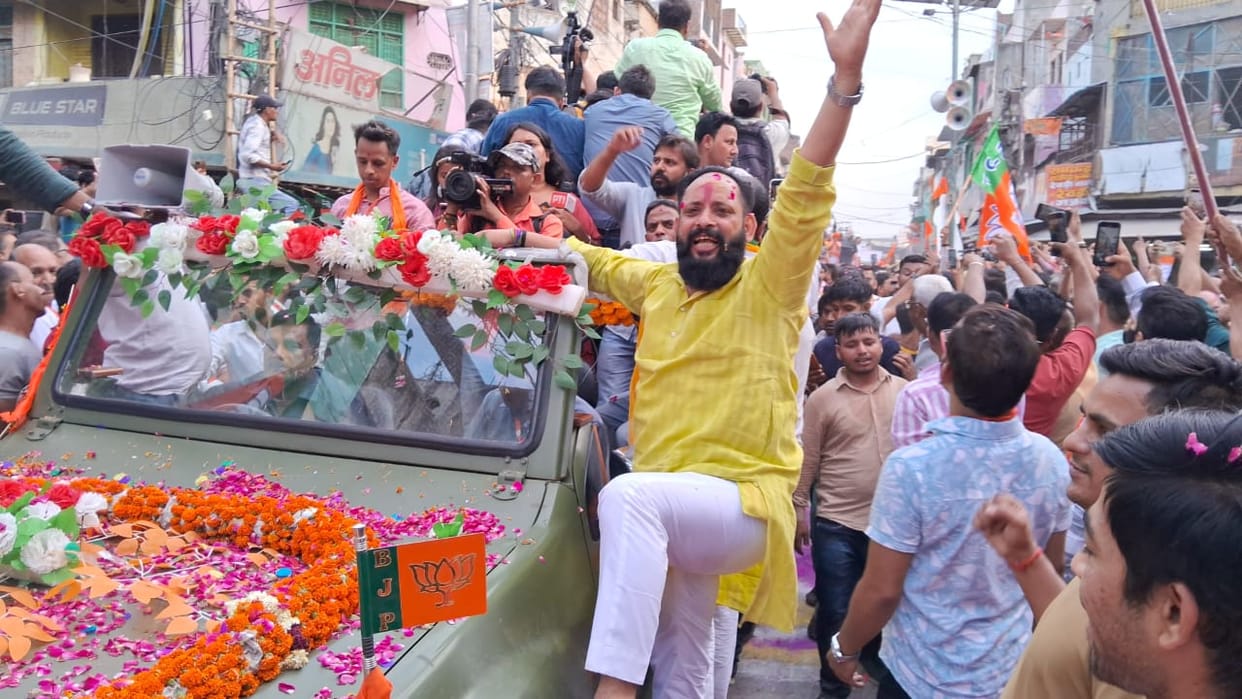 Election 2024: Last day of campaigning today,voting on 26th April, polling parties will leave tomorrow