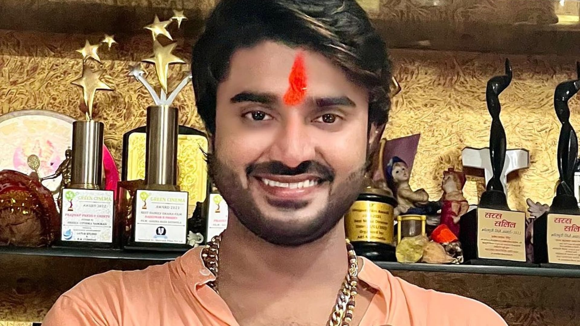 Bhojpuri Actors Who Changed Their Real Names for Career Pradeep Pandey Ravi Kishan Monalisa