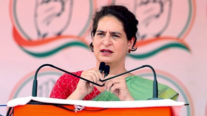 Priyanka Gandhi road show in Fatehpur Sikri.