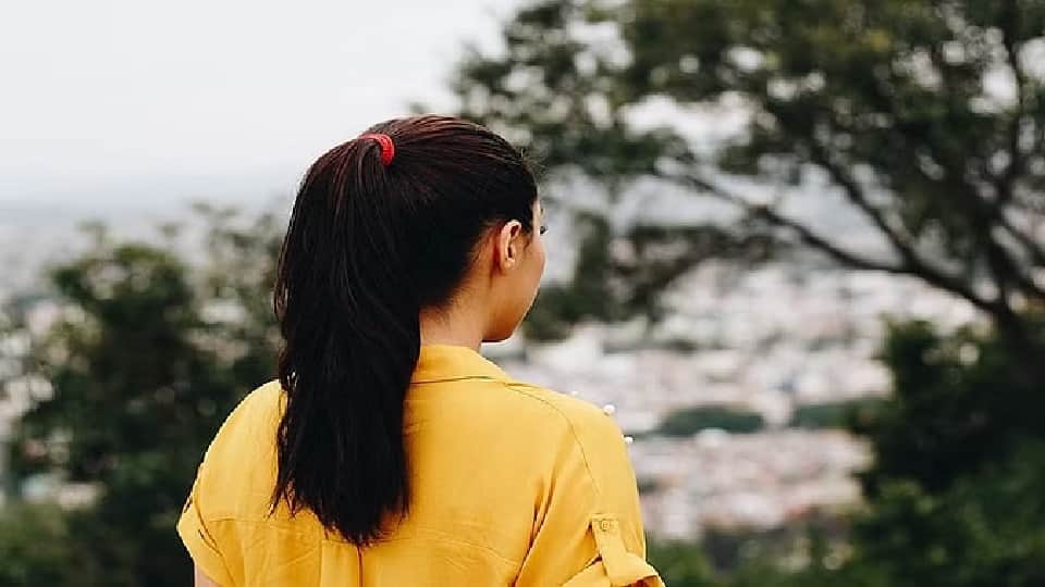 wedding procession was to arrive at 8, but the girl ran away with her lover