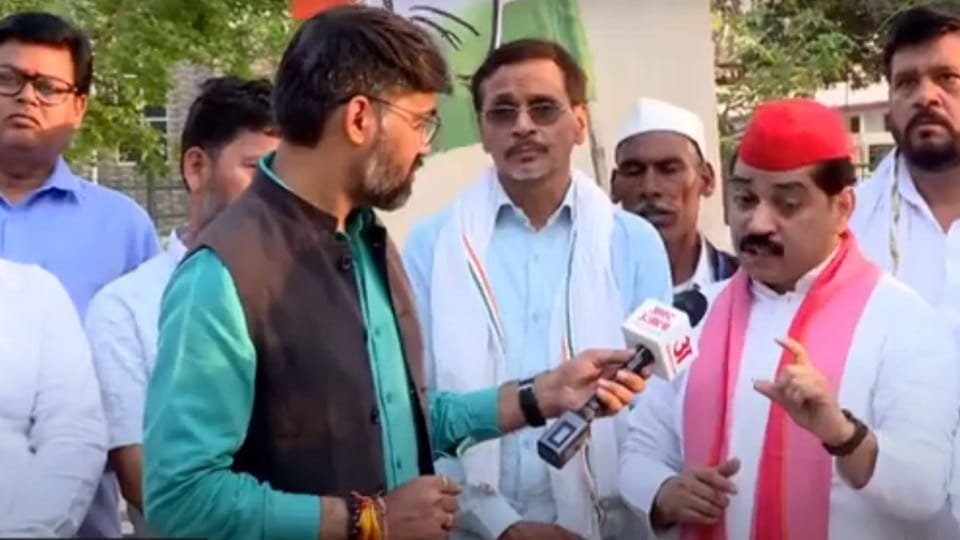 Satta Sangram:: Congress-SP leaders lashed out at BJP's claims in Barabanki, youth said corruption is a big pr